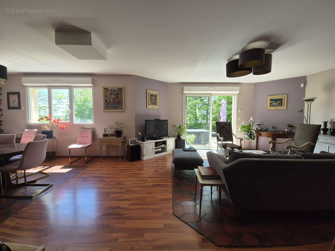 À VENDRE   CONTEMPORAINE 120 M2 À 10 Minutes de SABLÉ  'Une maison lumineuse, économique et moderne'. - photo 4