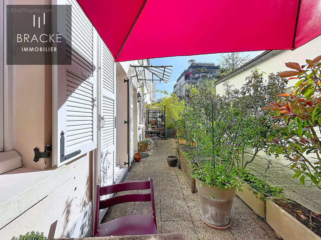Appartement à COURBEVOIE