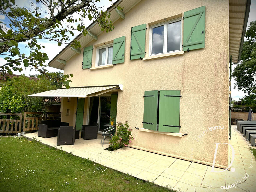 Maison à SAINT-PIERRE-DU-MONT