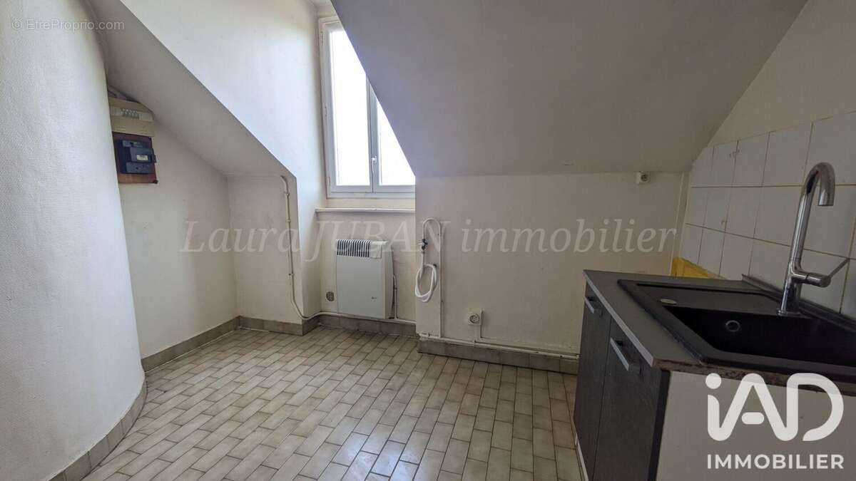 Appartement 256 m² à Montereau-Fault-Yonne  - photo 6