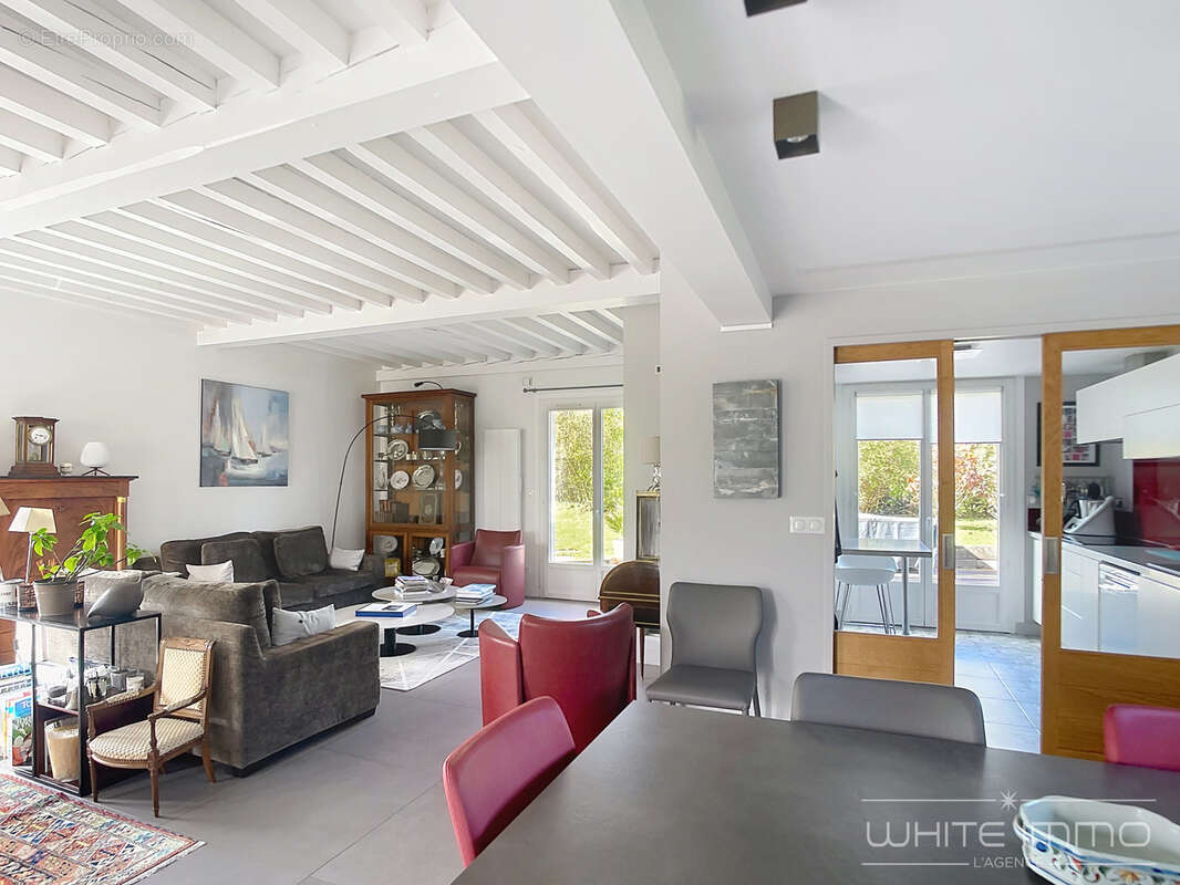 Maison à FRANCHEVILLE