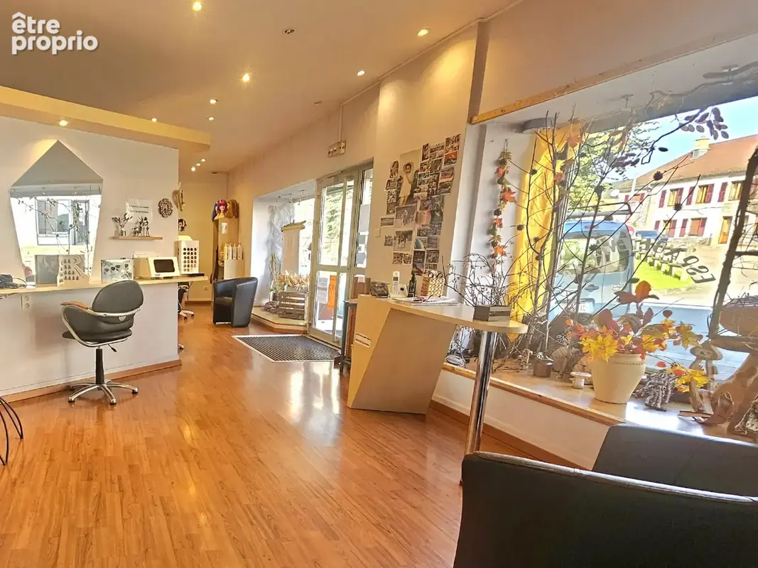 À VENDRE   Fonds de commerce salon de coiffure   Centre-ville de Champagney (70290) - photo 5