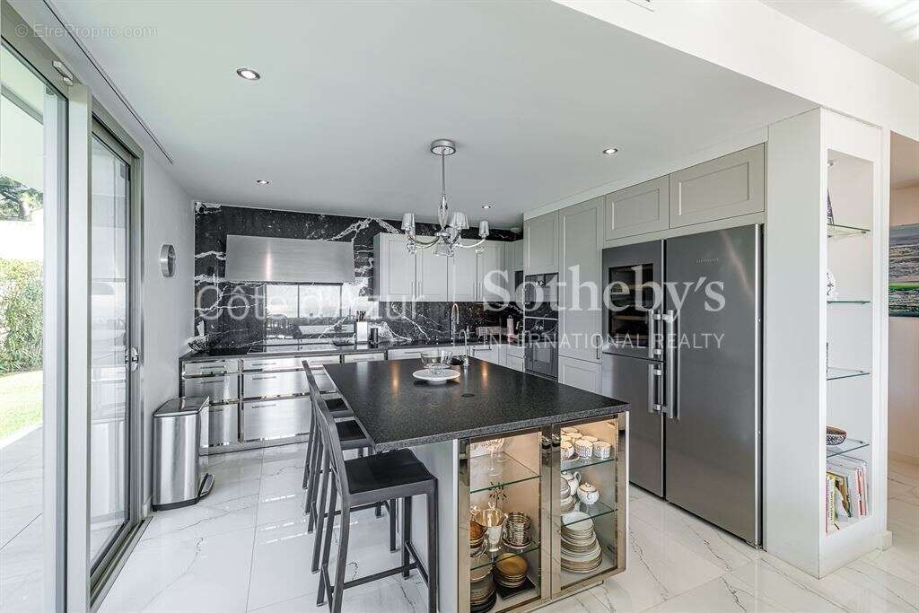 Villa appartement à Nice Gairaut, vue mer panoramique et domaine privé de prestige - photo 9