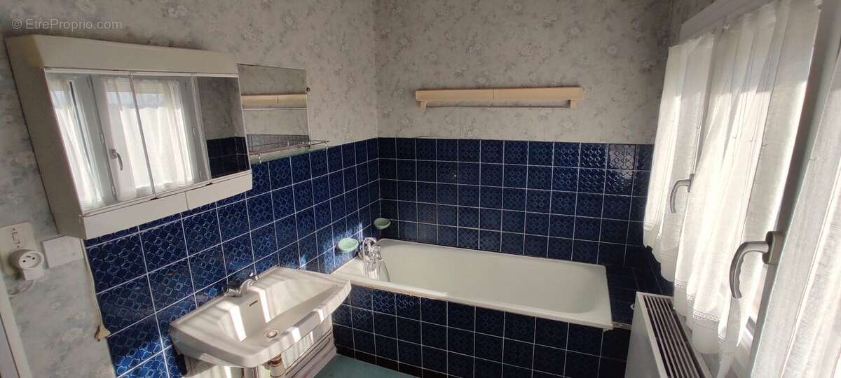 Maison à SAINT-MARCEL