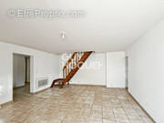 Appartement à FONTENAY-TRESIGNY