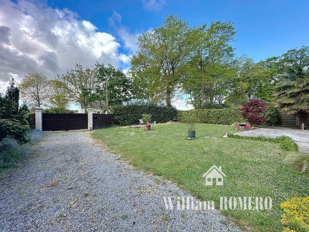 Maison à SAINT-LYPHARD