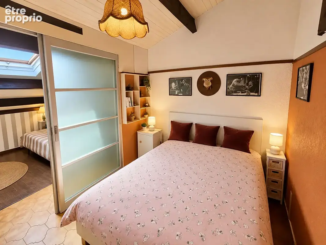 ** Dernier Etage  ** VUE MER ** Ascenseur ** APPARTEMENT 2 Pièces Duplex ** (83430) SAINT MANDRIER SUR MER **e(s) 38.59 m2 - photo 5