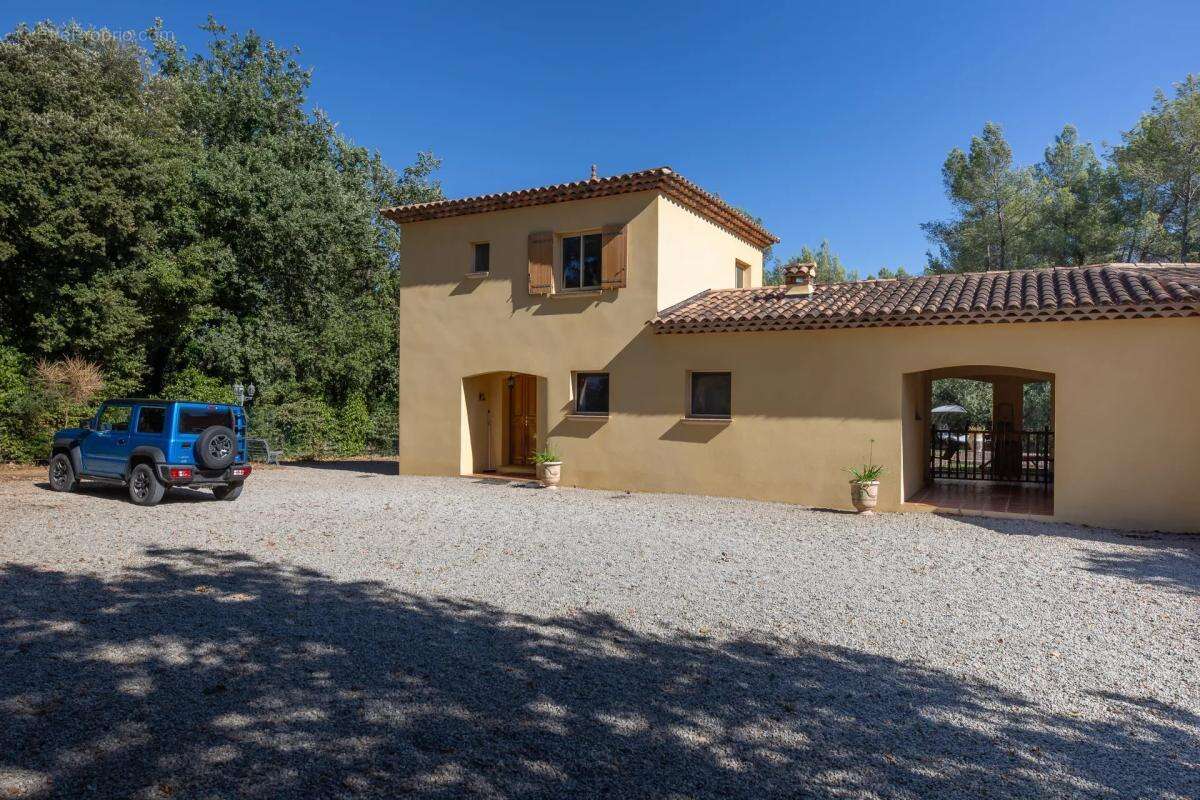 Maison à LA MOTTE