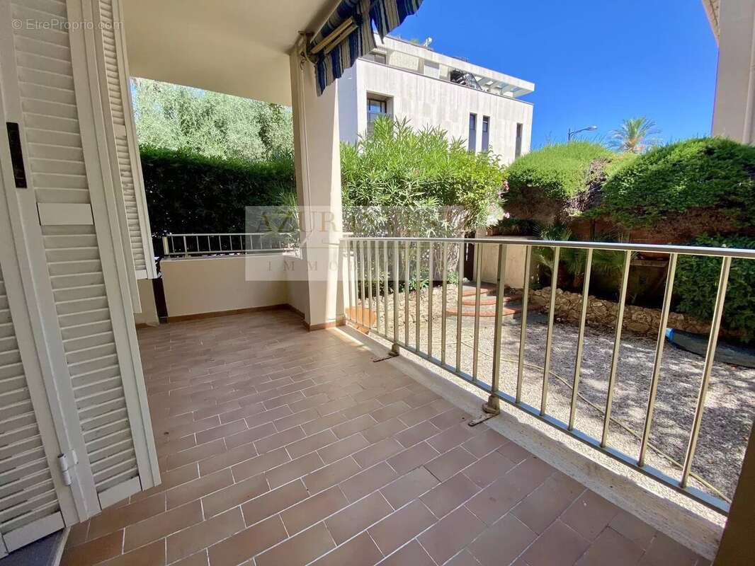 Appartement à ROQUEBRUNE-CAP-MARTIN