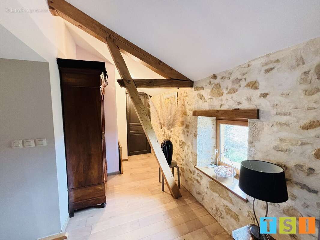 Maison à BACHAS