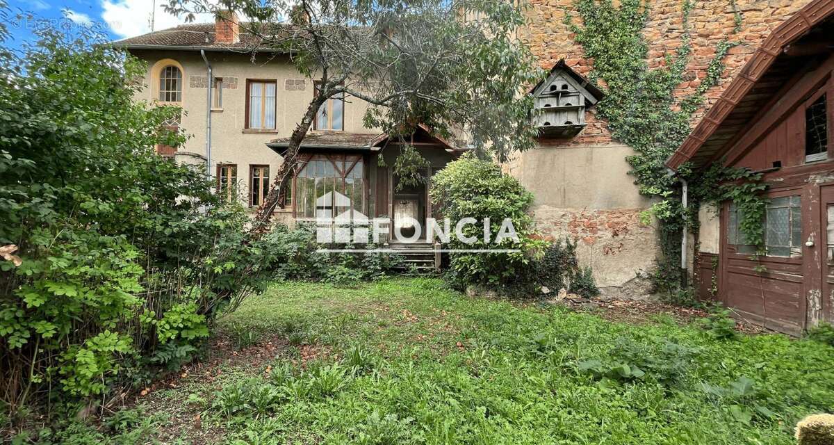 Appartement à CHARLIEU