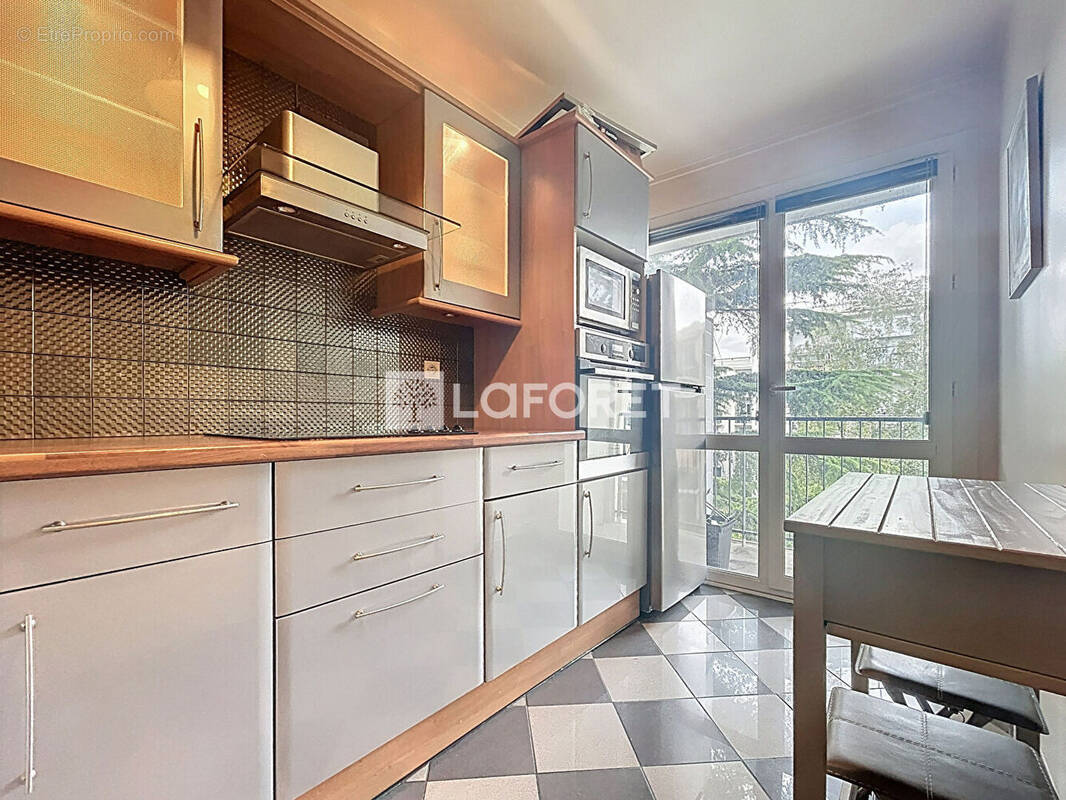Appartement à CHENNEVIERES-SUR-MARNE