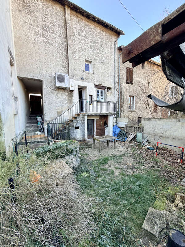 Maison à AUBERIVES-SUR-VAREZE