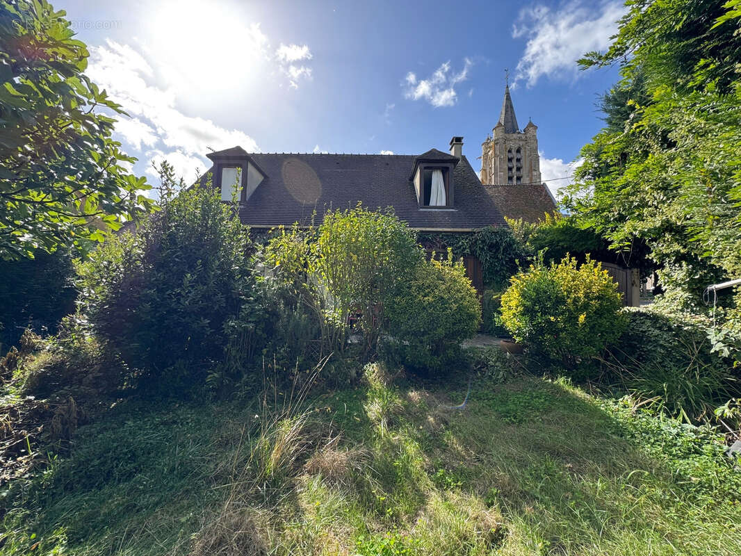 Maison à SURVILLIERS