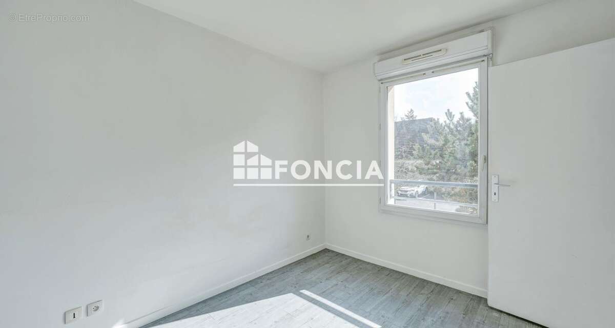 Appartement à QUINCY-SOUS-SENART