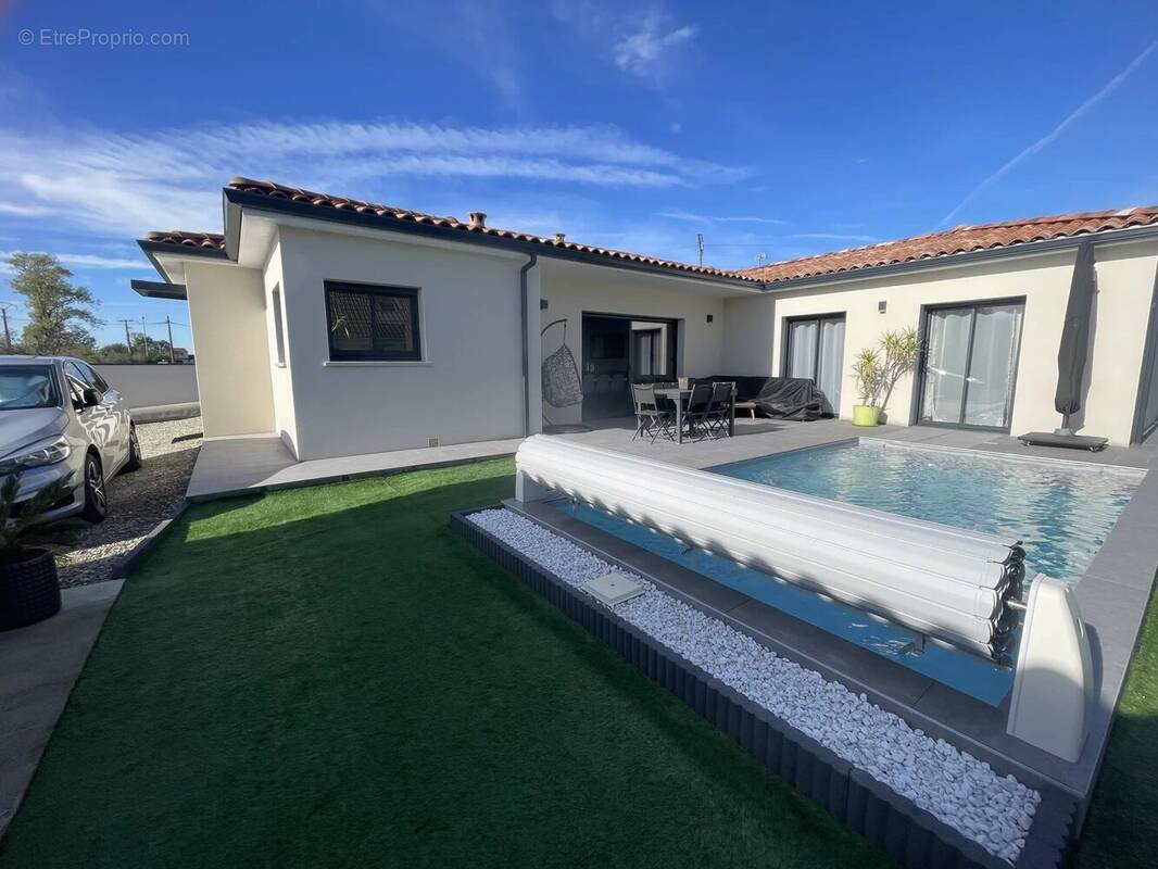 Maison à VILLATE