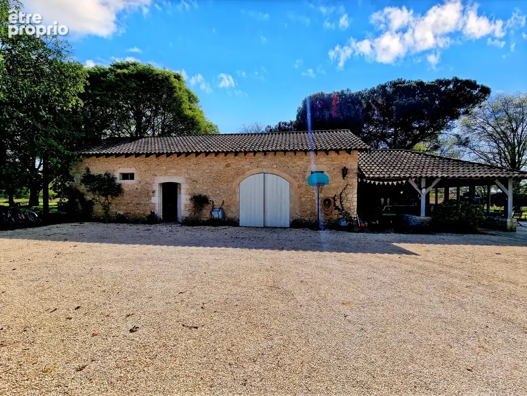Manoir en Pierre avec Piscine, Terrain de Tennis & Grange – Près d'Eymet - photo 5