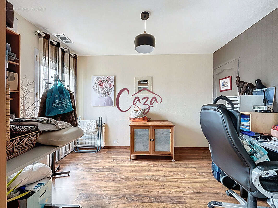 Maison à CAMBLANES-ET-MEYNAC