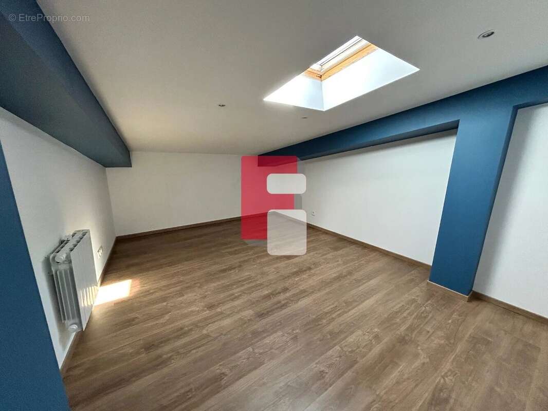 Maison à MONTIERAMEY