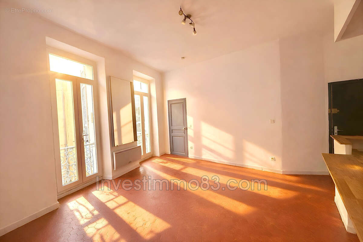 Appartement à TRETS