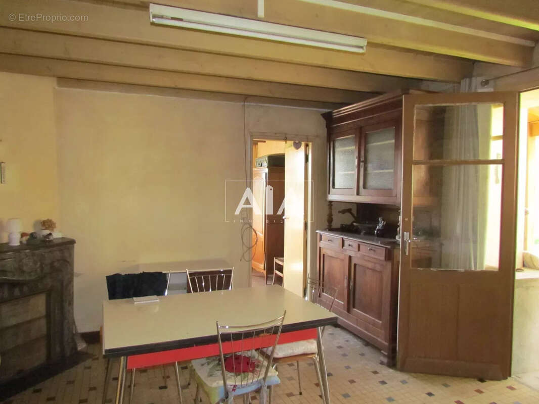 Maison de village avec bâtiment agricole proche de chef Boutonne - photo 5