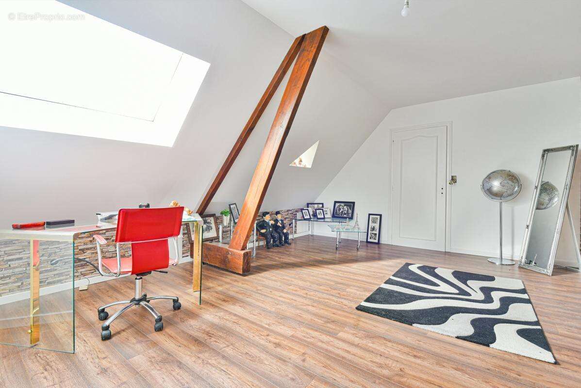 Maison à CHAMPNIERS-ET-REILHAC