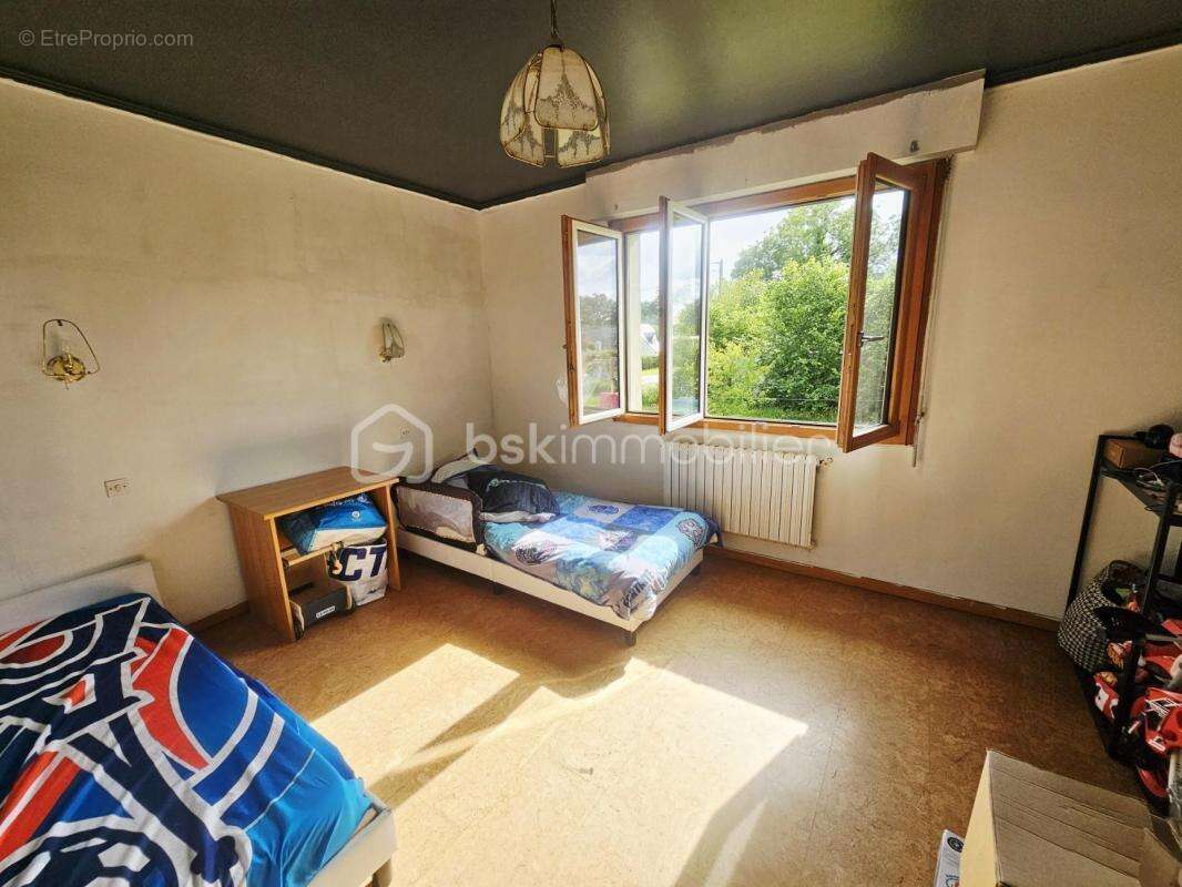 Grande maison familiale de 200 m² – 6 chambres, terrain de 1 700m² - photo 7