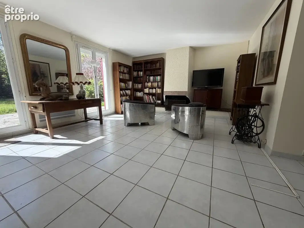 A Saint-Witz - maison individuelle de plain pied de 5 pièces élevée sur 1423 m2 de terrain - photo 2
