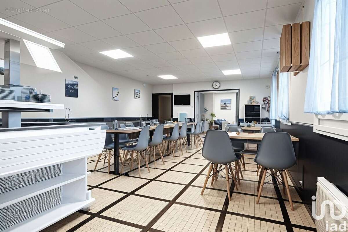 Photo 5 - Commerce à VAIRE