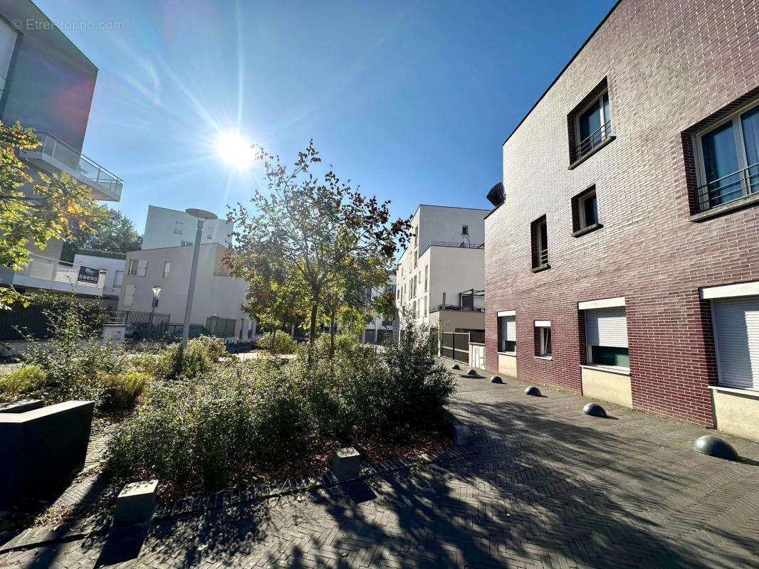 Appartement à STAINS