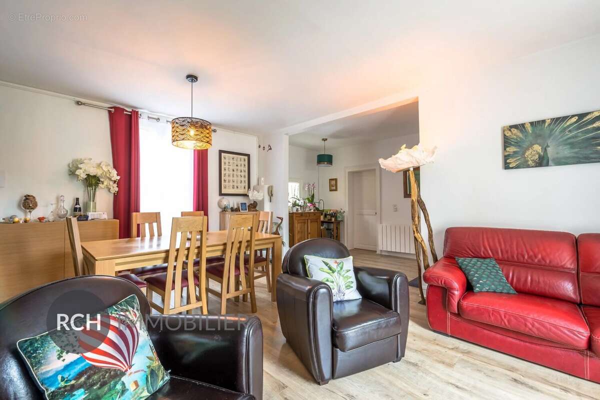 Appartement à HOUDAN