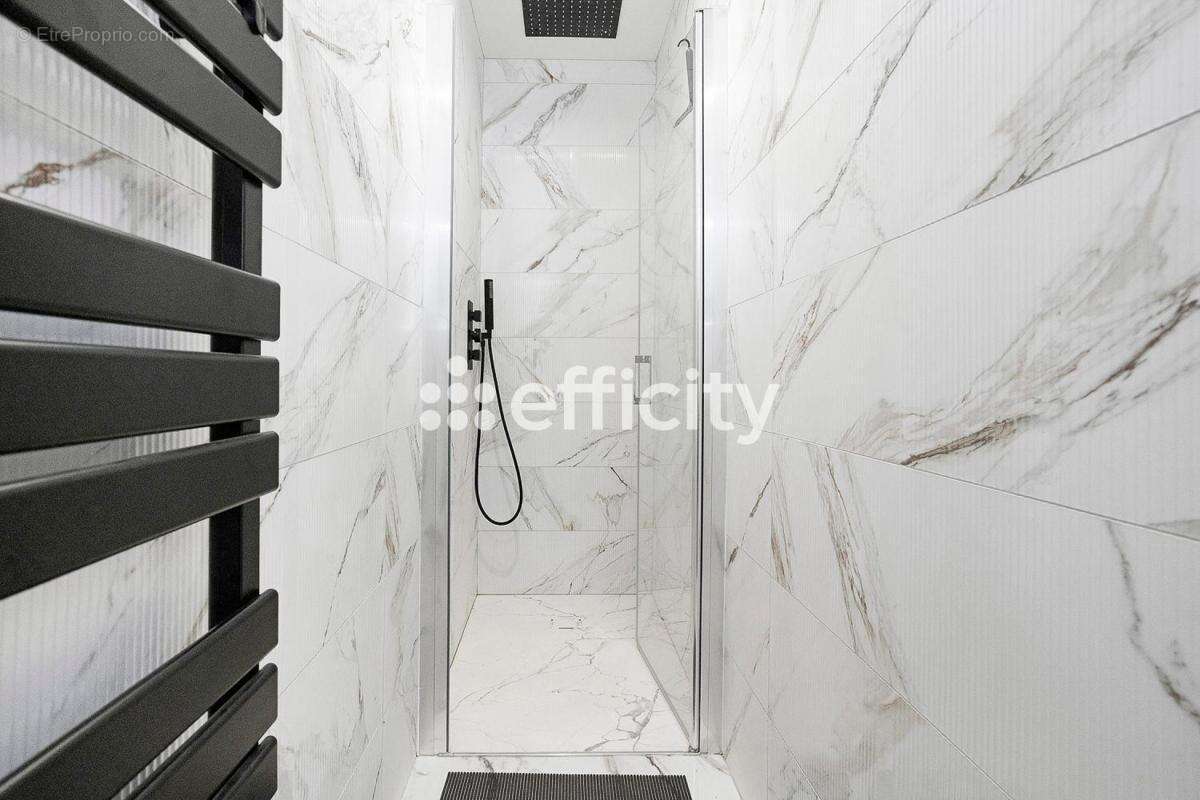 Maison 250 m² à Beleymas  - photo 14