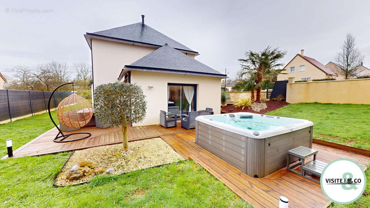 Maison à TILLY-SUR-SEULLES