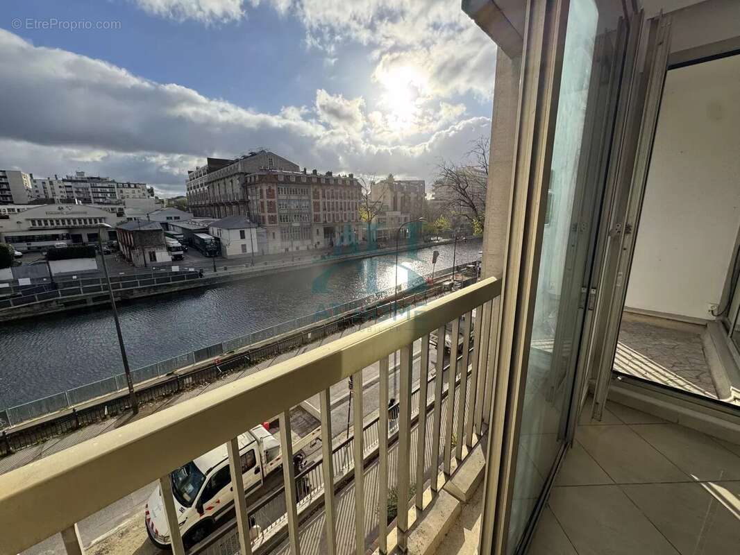 Appartement à PARIS-10E