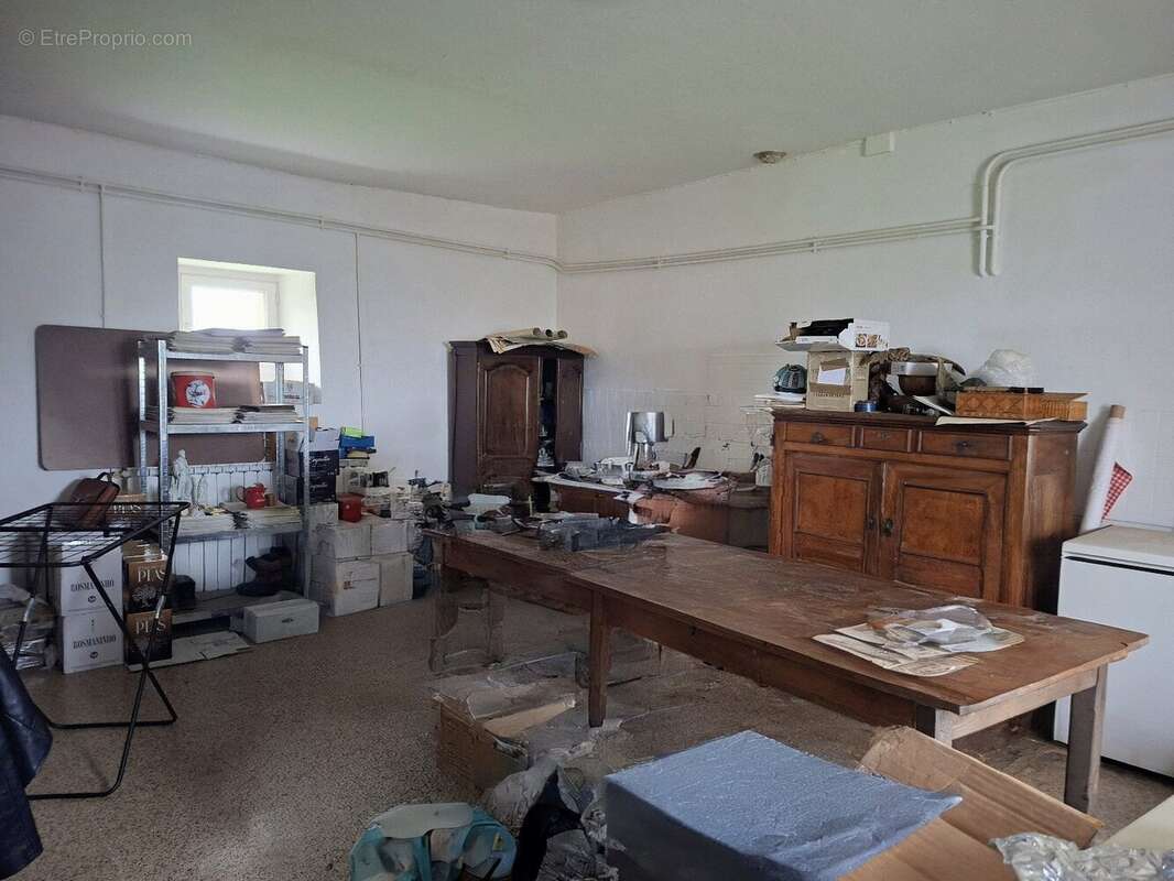 Maison avec grandes dépendances pour habitation et/ou projets divers - photo 9