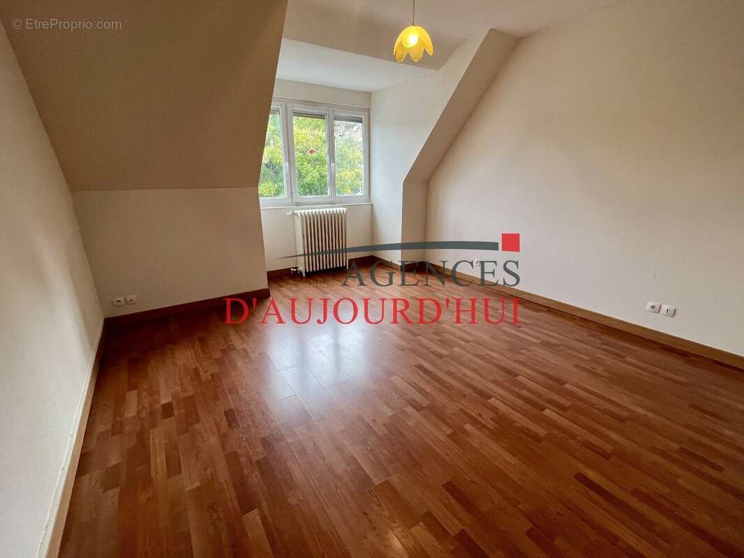 Maison à VILLERS-BOCAGE