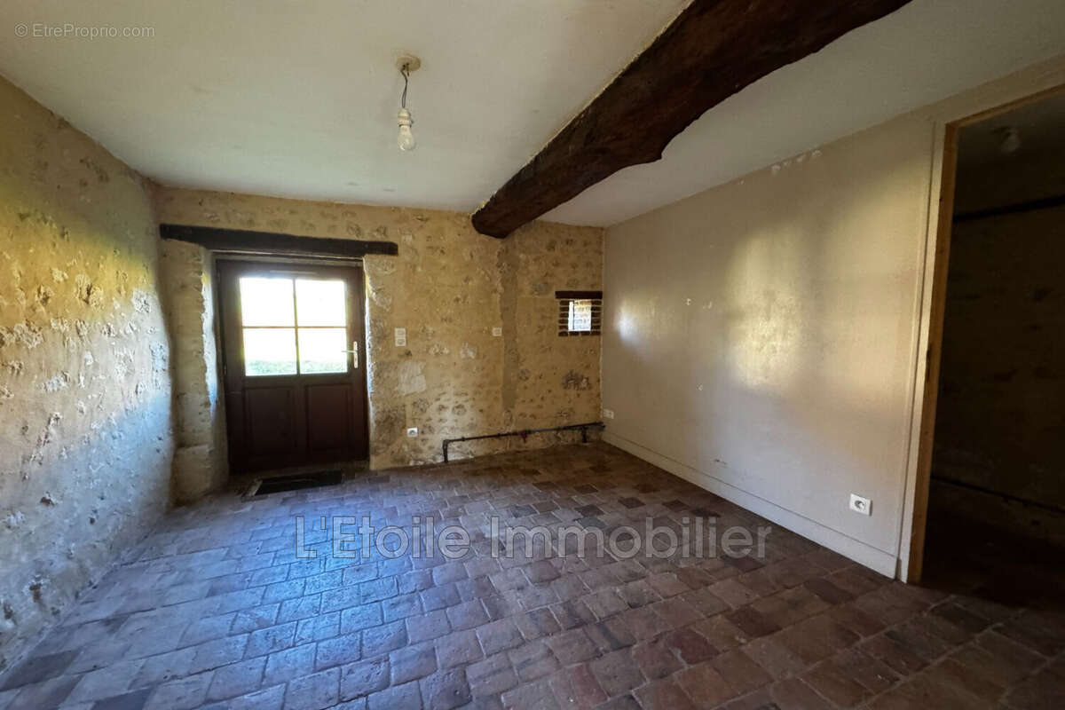 Maison à SAINT-DENIS-SUR-HUISNE