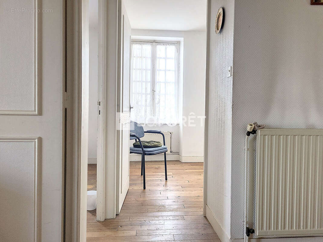 Maison à LE ROC-SAINT-ANDRE