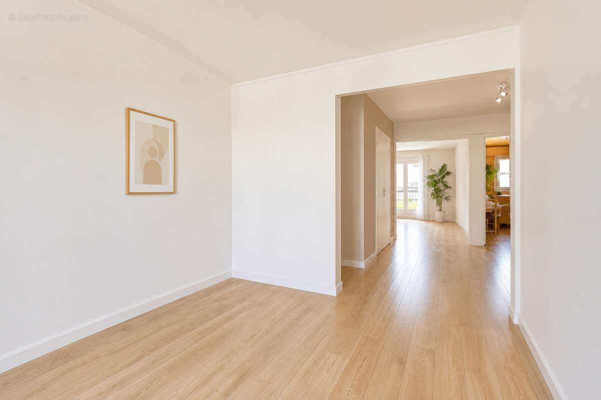 Appartement à PARIS-19E