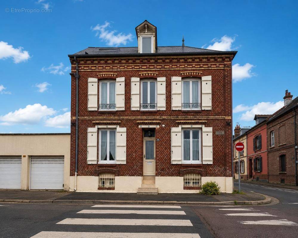 Maison à BEAUVAIS