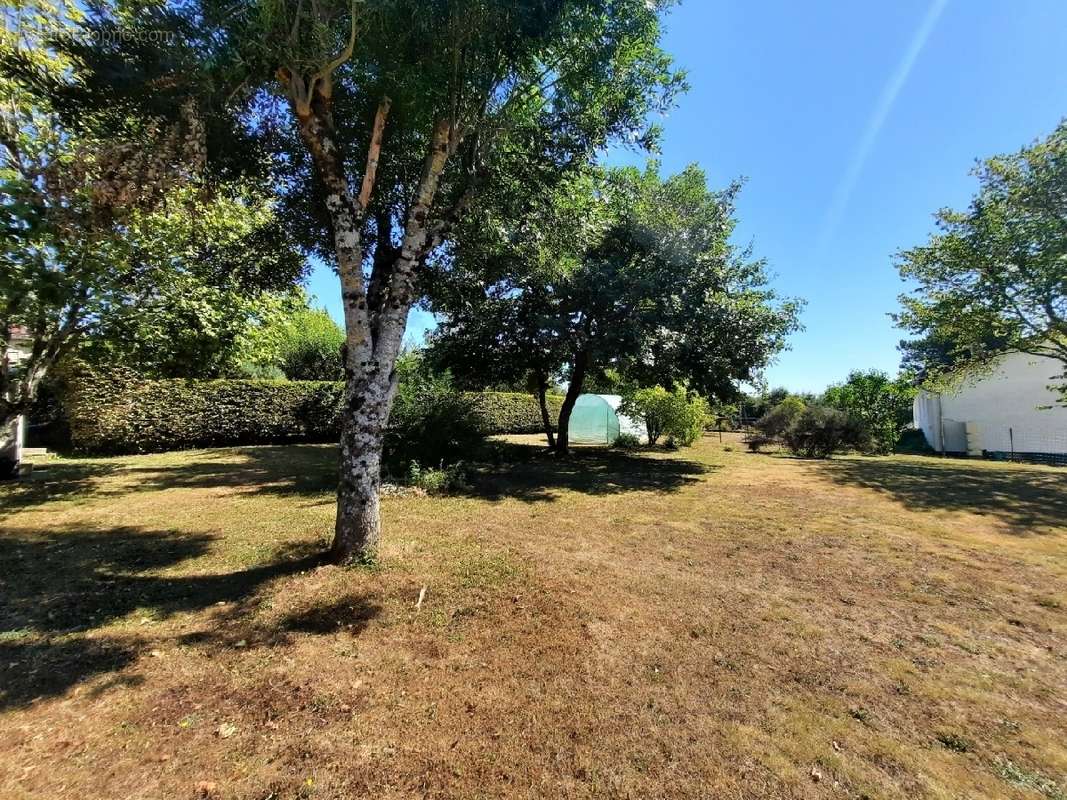 Maison à BUSSY-EN-OTHE