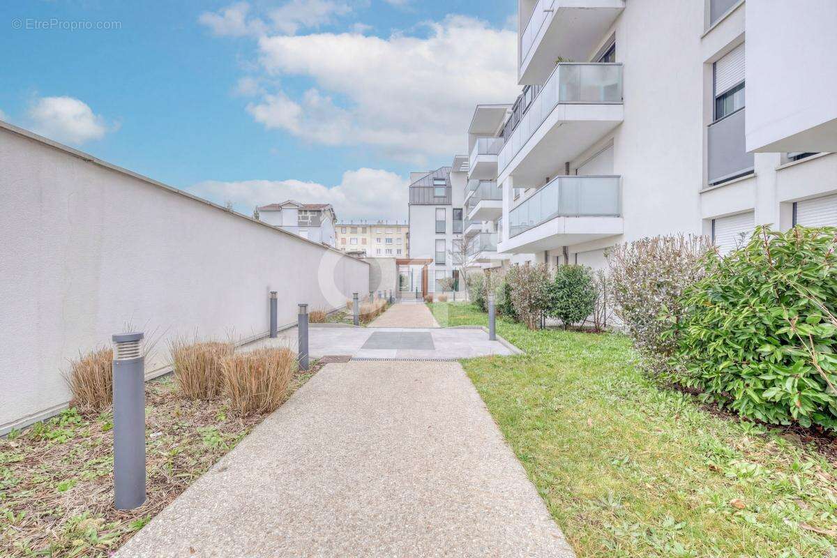 Appartement à VILLEMOMBLE