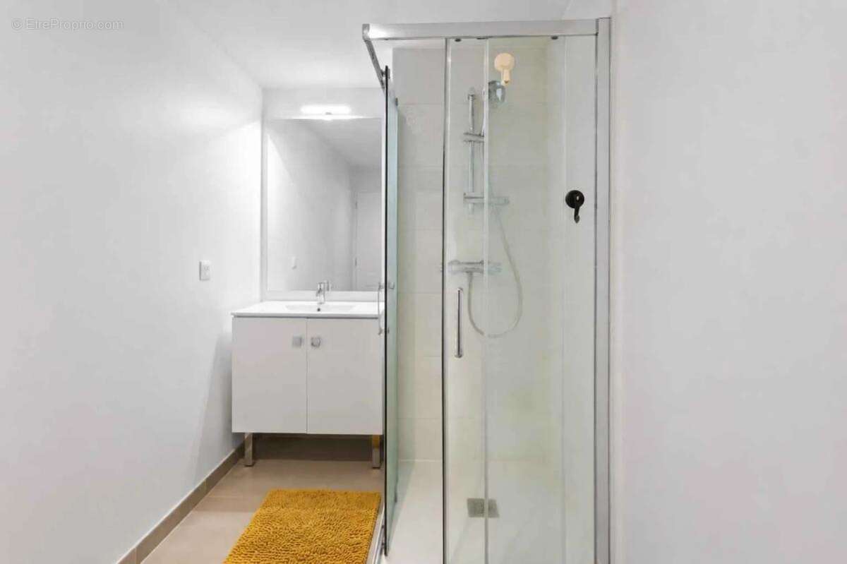 Appartement à BUSSY-SAINT-GEORGES