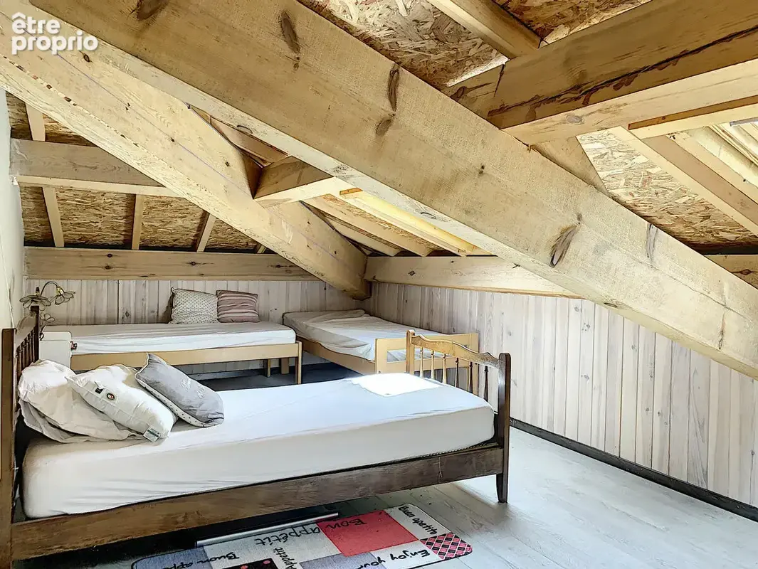 Une bastide du 16ème siècle rénovée de 260 m2 hab., aménagée en 2 logements et annexes, cour intérieure, pisci - photo 27