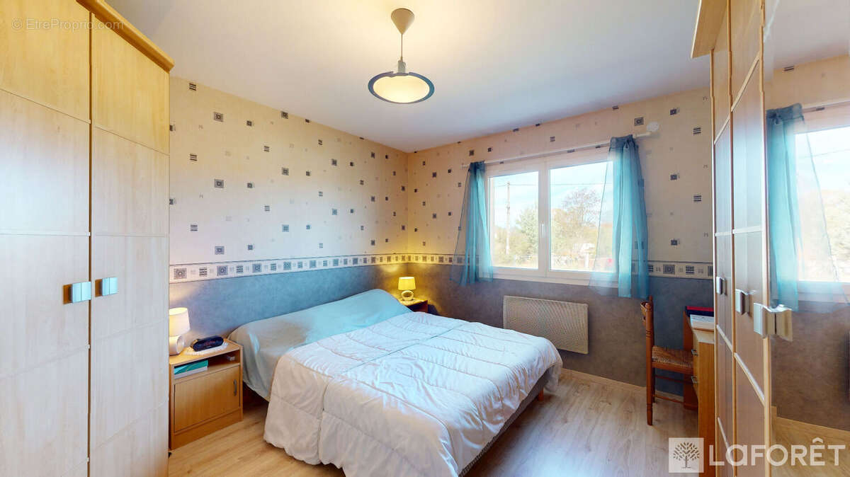 Maison à VILLENEUVE-SUR-ALLIER