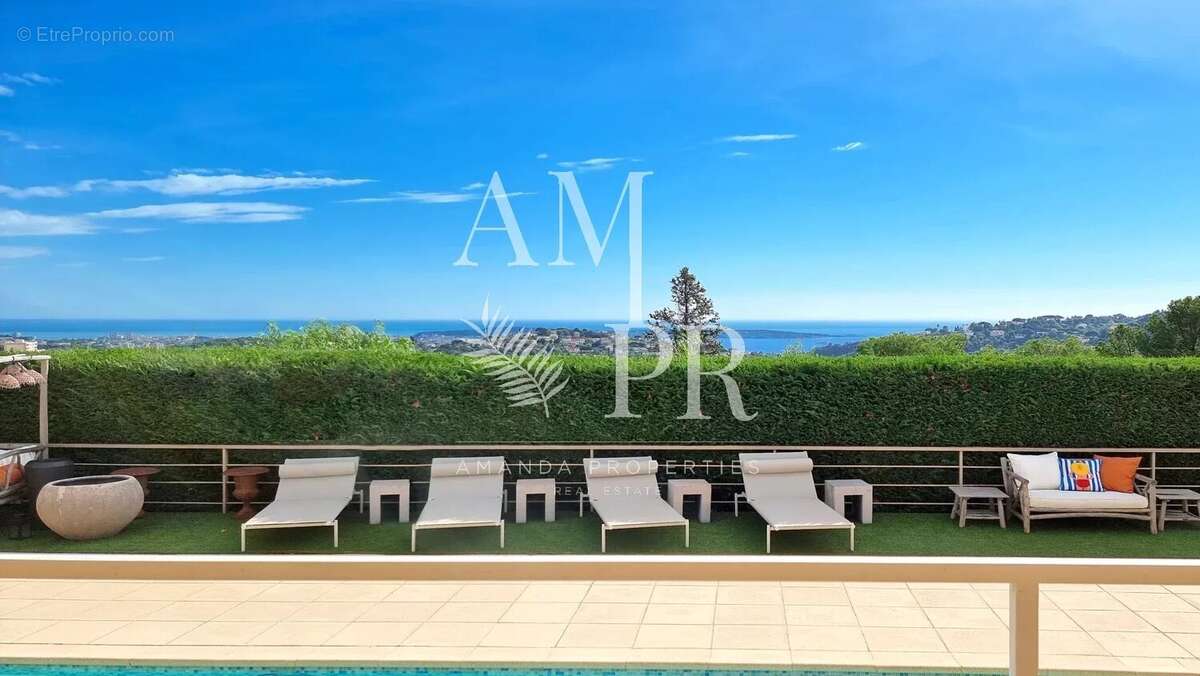 Villa plain pied-vue mer- interieur moderne - photo 2