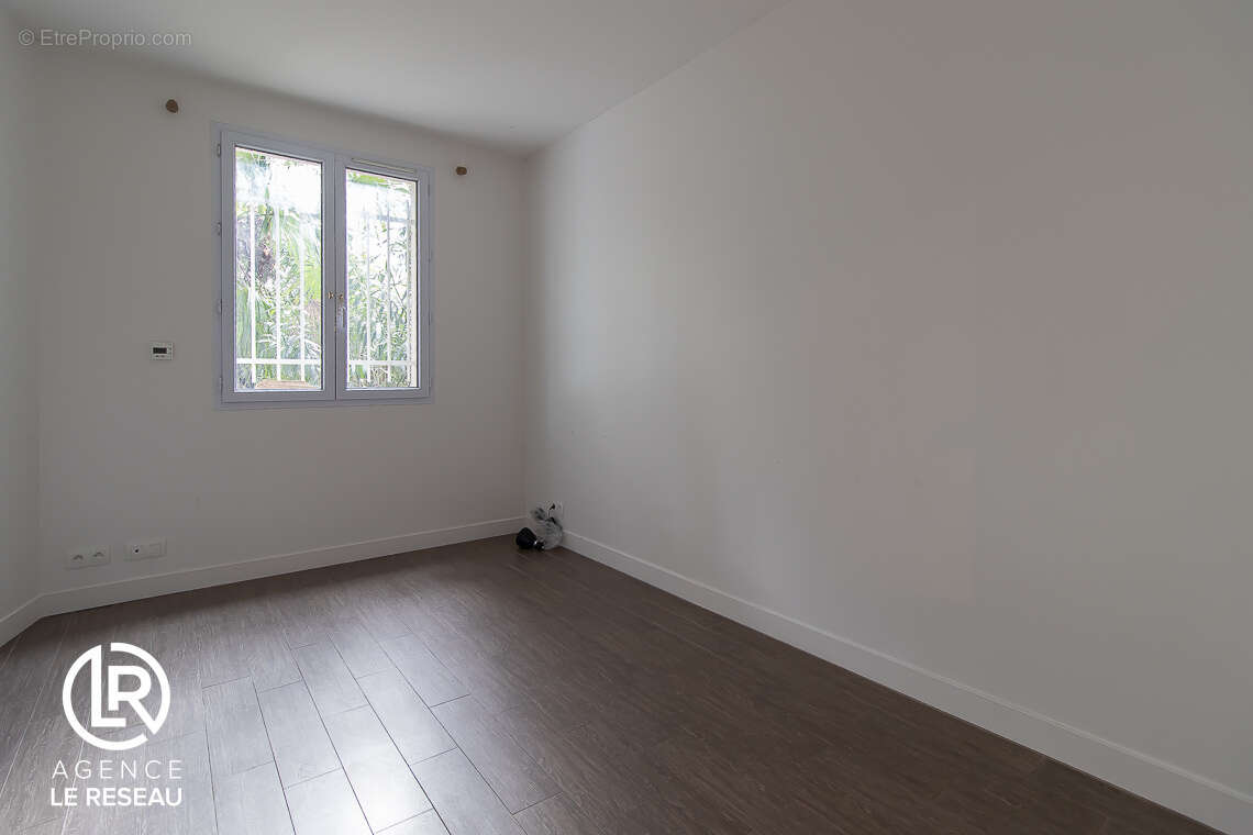 Appartement à SURESNES