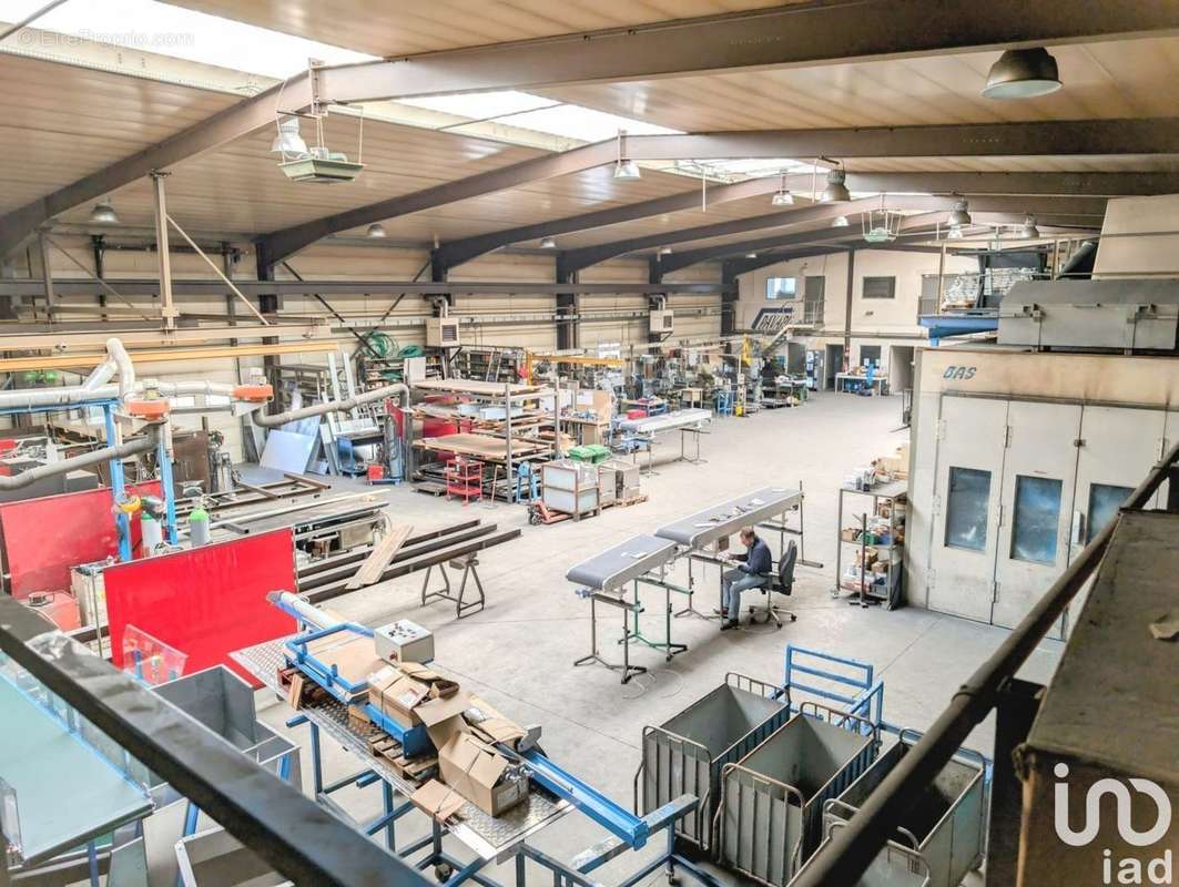 Photo 2 - Commerce à ACHERES