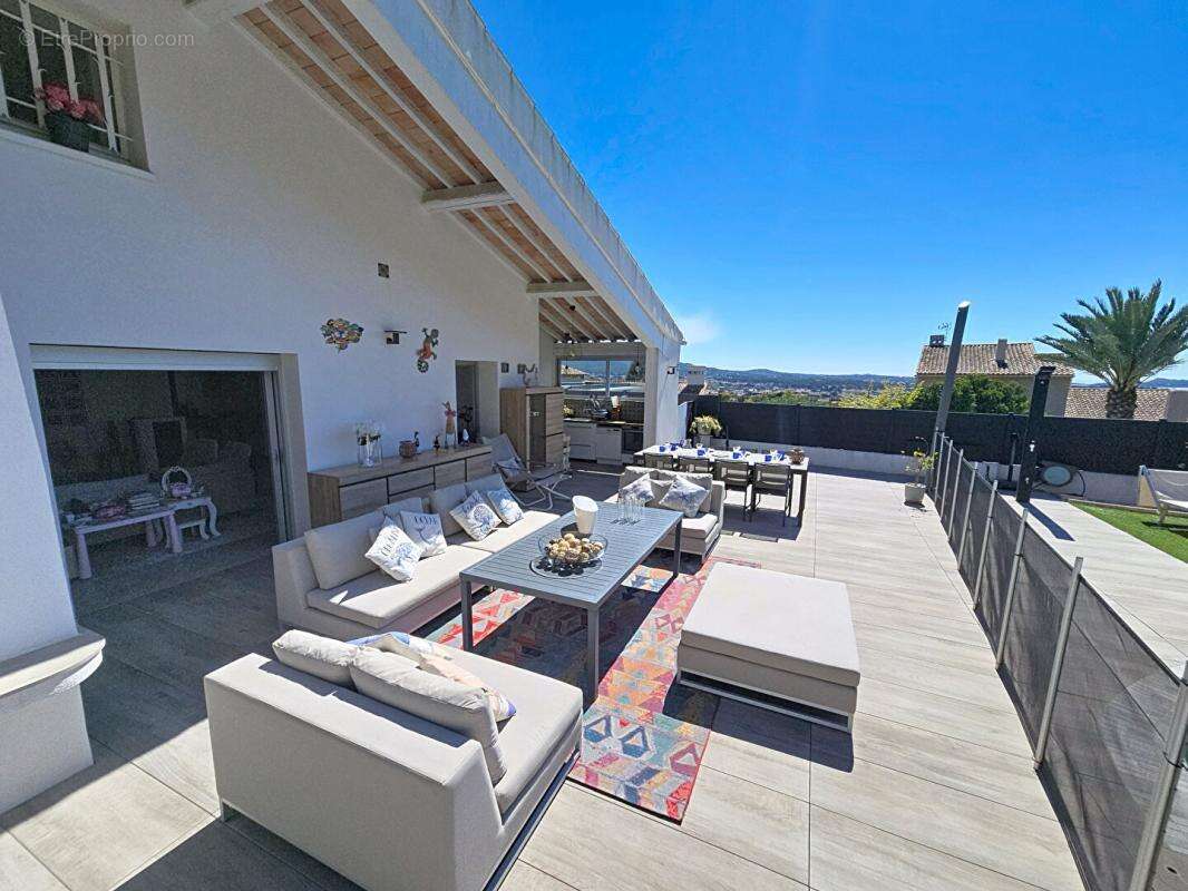 Maison à SIX-FOURS-LES-PLAGES