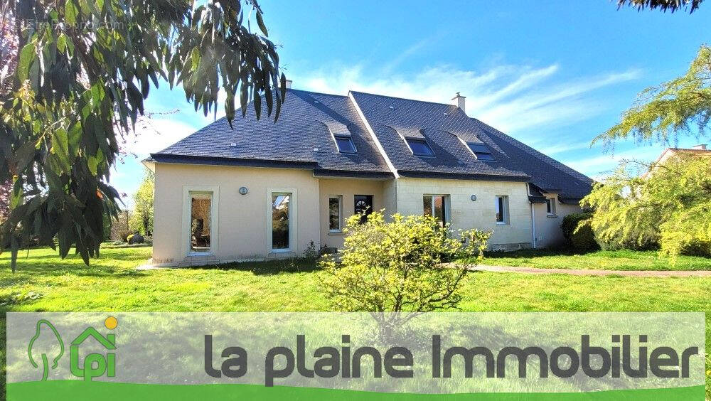 Maison à FEUGUEROLLES-BULLY